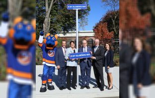Street at UBS Arena Officially Renamed NY Islanders Way đź—ş