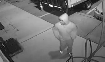 Police Seeking Suspect Who Burglarized Franklin Square, North Valley Stream Businesses