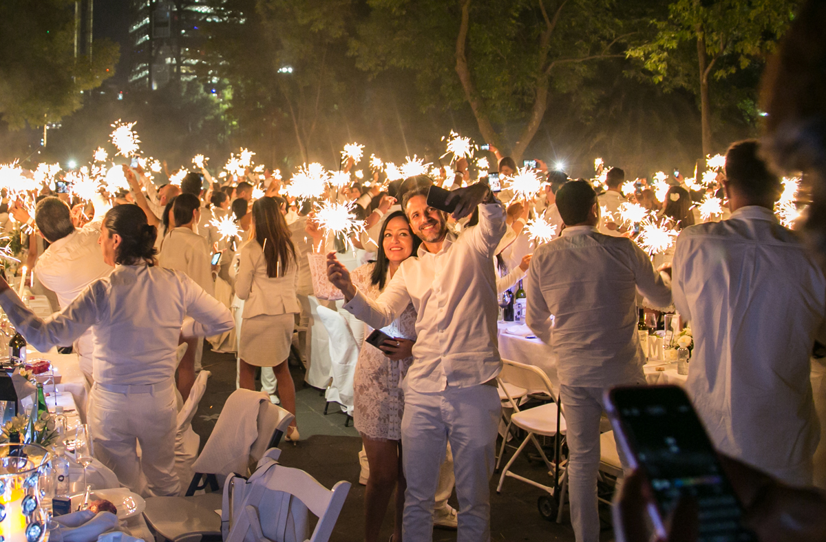 Dîner en Blanc – Long Island: Secret Pop-Up Social Event Channels the ...