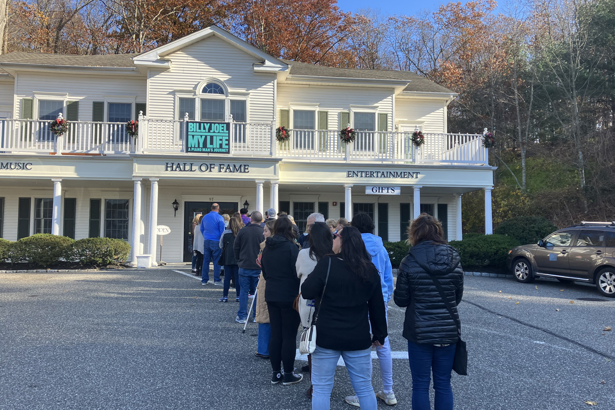 Major Billy Joel Exhibit At Long Island Music And Entertainment Hall Of ...