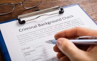Avoiding Costly Background Check Pitfalls: Lessons from Robert Half’s $4.38M Settlement and How U.S. Background Screening Can Help Long Island Businesses Stay Compliant